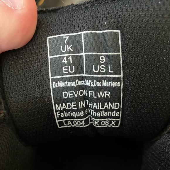 Dr. Martens Devon Flower Platform Boots Black Pebble Leather Women’s Size 9 - Picture 8 of 8